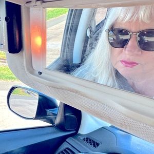 Meet your Posher, Cindy